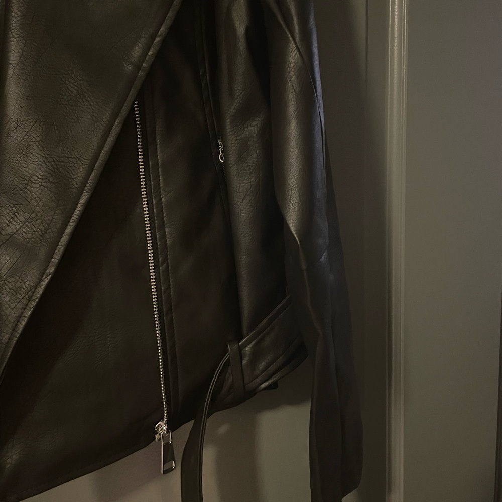 Brand new fashion nova leather jackets XL
